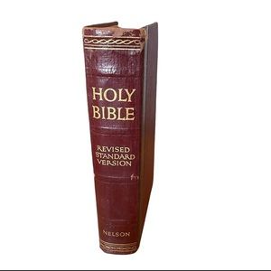 Vintage 1952 Holy Bible